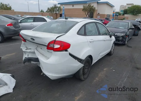 2013 Ford Fiesta S из США, поврежденный, VIN 3FADP4AJ2DM162619